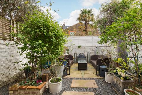 5 bedroom terraced house for sale, Chiddingstone Street, Fulham, London, SW6