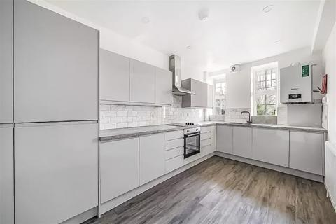 3 bedroom flat to rent, West Heath Court, North End Road, Golders Green, NW11