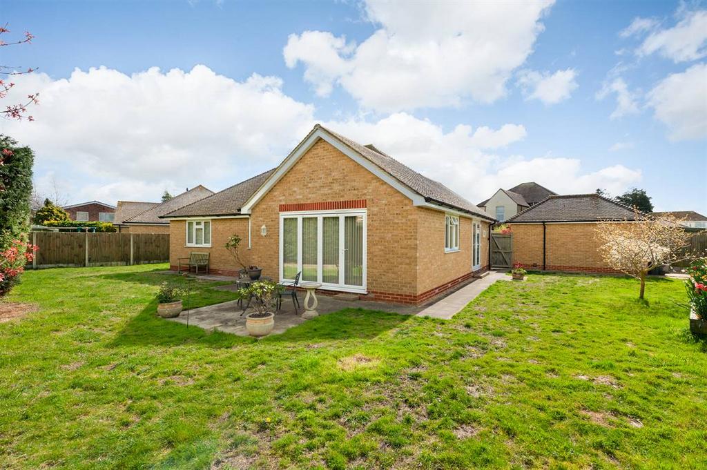 Hunters Forstal Road, Herne Bay 3 bed detached bungalow for sale £599,995