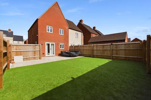 3 bedroom end of terrace house for sale, Yeoman Road, Towcester, NN12