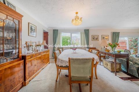 6 Aycliffe Close, Bickley, Bromley, BR1 2LX