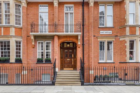 2 bedroom apartment to rent, Hans Crescent, London SW1X