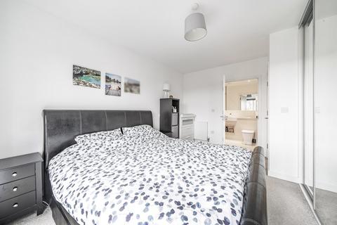 Flat 16, Daisy Court Jackdaw Close, Romford, RM3 0LW