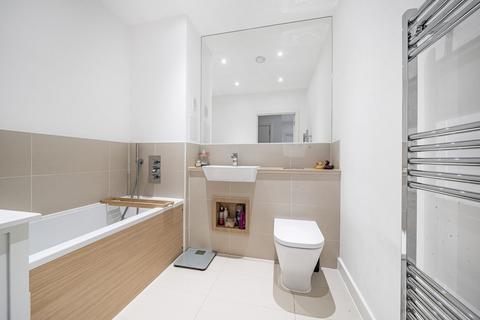 Flat 16, Daisy Court Jackdaw Close, Romford, RM3 0LW