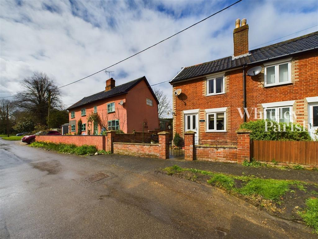 Lows Lane, Palgrave 2 bed cottage for sale £170,000