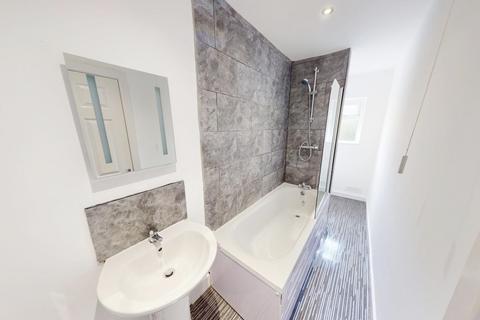 136 Bolton Road, Westhoughton, Bolton, BL5 3DX