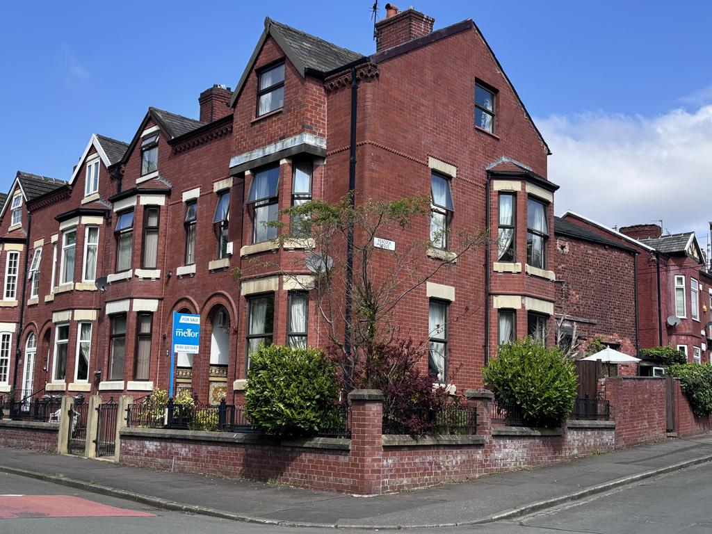 Haworth Road, Gorton 5 bed end of terrace house for sale - £300,000