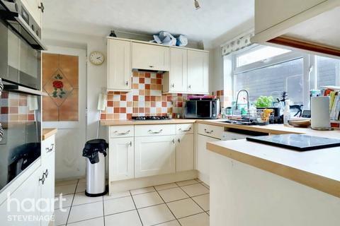20 Darwin Road, Stevenage, SG2 0DE