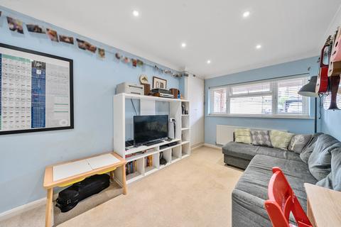 4 bedroom semi-detached house for sale, Cherry Way, Alton, Hampshire, GU34