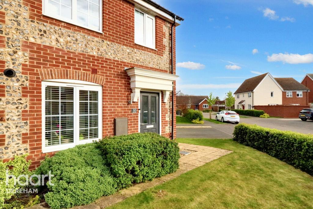Oak Road, Dereham 3 bed semidetached house for sale £180,000