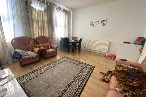 2 bedroom end of terrace house for sale, Bromley Road, London, SE6