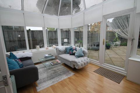 63 Lime Grove, New Malden, KT3 3TP
