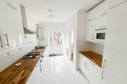 3 bedroom terraced house for sale, Summerfield Cottages, Glasgow West End G14