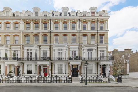 2 bedroom apartment for sale, Vicarage Gate, London W8
