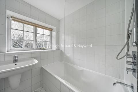 2 bedroom flat to rent, Parkhill Road Belsize Park NW3