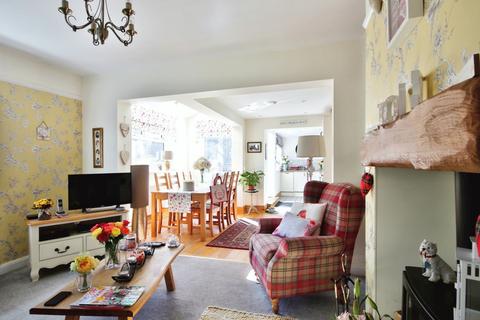 Hiburnum Ferry Road East, Barrow-upon-humber, DN19 7AZ