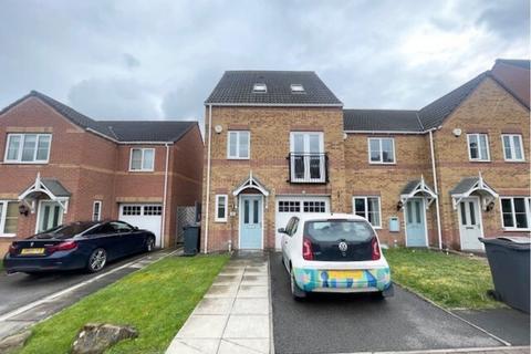 3 bedroom townhouse to rent, Bellcross Way, Monk Bretton, Barnsley, S71