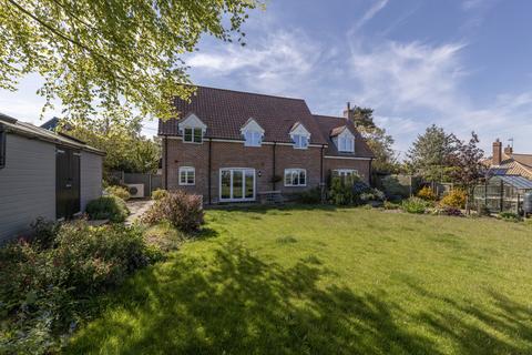 4 bedroom detached house for sale, Dunwich Road, Suffolk IP19
