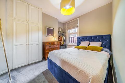 1 bedroom flat for sale, Duntshill Road, Earlsfield