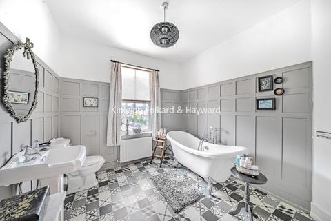 5 bedroom end of terrace house for sale, Granville Road, Finchley