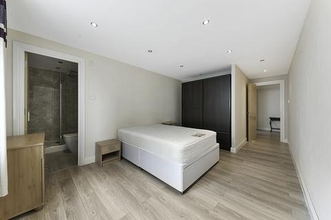 2 bedroom apartment to rent, Millennium Drive, London E14