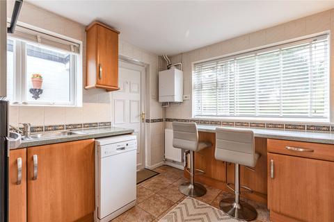 25 Coombe Drive, Addlestone, KT15 1DD