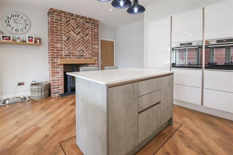 5 bedroom detached house for sale, East Clacton CO15