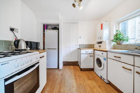 2 bedroom flat for sale, Garratt Lane, Tooting