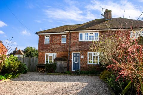 3 bedroom semi-detached house to rent, Three Bedroom Family Home in Rolvenden
