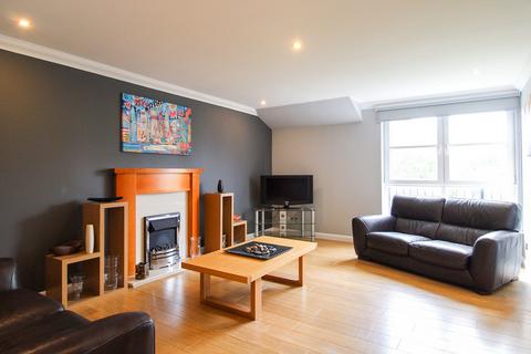 2 bedroom apartment to rent, Great Western Road, Aberdeen