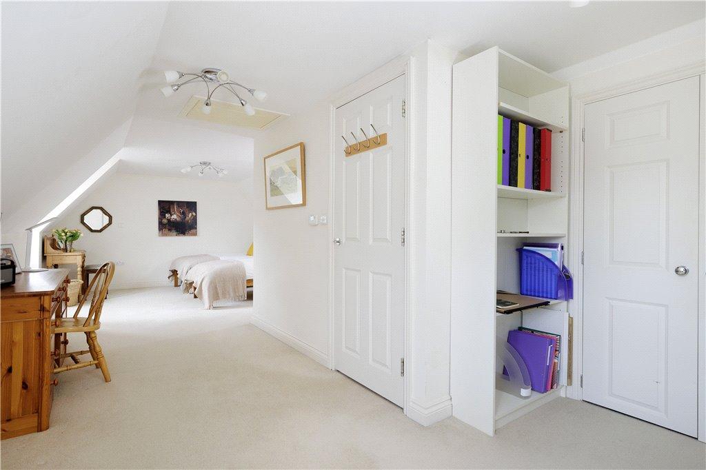 Principal Bedroom.