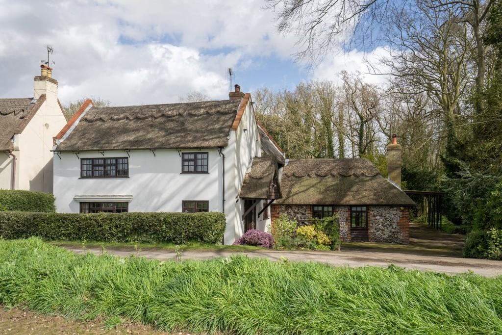 West Somerton 2 bed cottage for sale £450,000