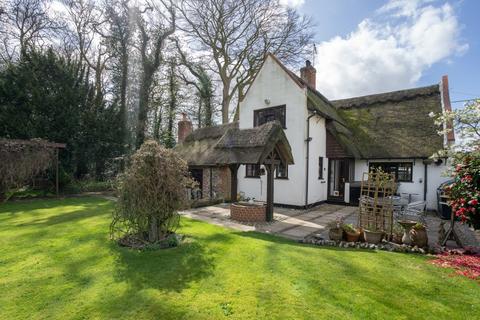 2 bedroom cottage for sale, West Somerton