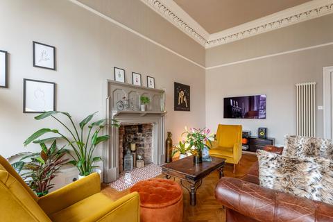 7 Lansdowne Crescent, Glasgow, G20 6NQ