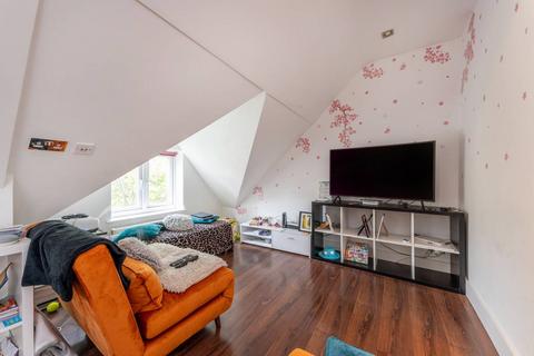 2 bedroom flat to rent, Southfield Road, Chiswick, London, W4