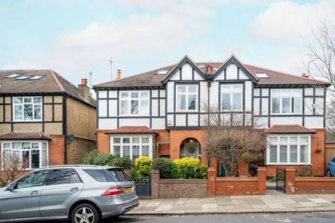 5 bedroom semi-detached house to rent, Manor Court Road, Hanwell, London, W7