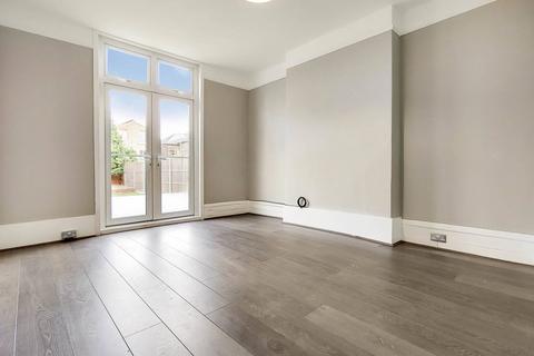 3 bedroom terraced house to rent, Northwood Road, Forest Hill, London, SE23