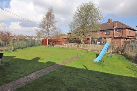 3 bedroom end of terrace house for sale, GARTON GROVE, GRIMSBY