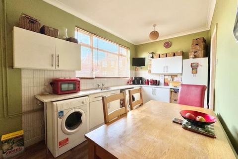 3 bedroom end of terrace house for sale, MORTON ROAD, GRIMSBY
