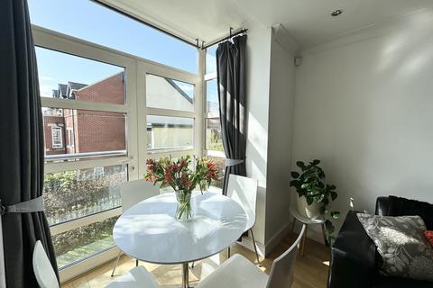 2 bedroom apartment for sale, Stainbeck Lane, Leeds, LS7