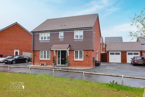 4 bedroom detached house for sale, Chilwell Close, Warton
