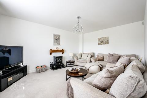 10 Chilwell Close, Warton, Tamworth, B79 0JX