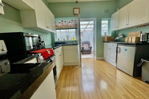 2 bedroom semi-detached bungalow for sale, Vincent Road, Sutton Coldfield B75 6AN