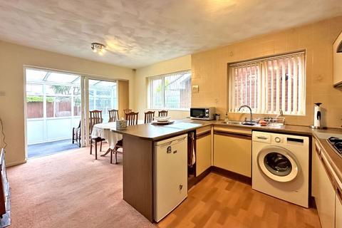 8 Alvaston Close, Walsall, WS3 3RY