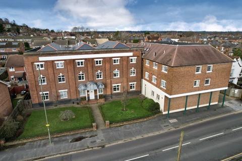 2 bedroom apartment for sale, Meadrow, Godalming