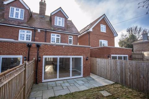 3 bedroom terraced house for sale, Vale Avenue, Patcham