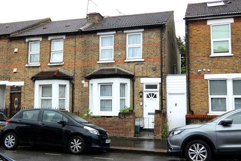 1 bedroom in a house share to rent, Clare Road, Hounslow