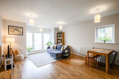 1 bedroom apartment to rent, Blagrove Road, Teddington