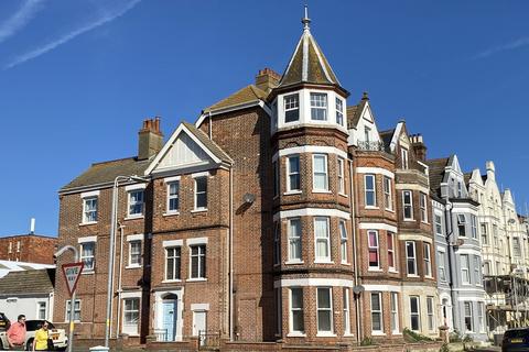 1 bedroom apartment for sale, Cabbell Road, Cromer NR27