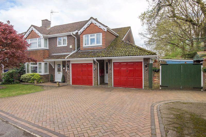 West Totton 5 bed detached house for sale £550,000